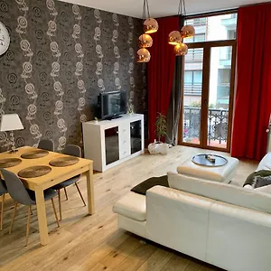 https://grand-appartement-jourdan-eu.hotelsantwerp.net